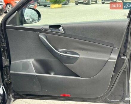 Черный Фольксваген Пассат, объемом двигателя 2 л и пробегом 288 тыс. км за 7290 $, фото 28 на Automoto.ua