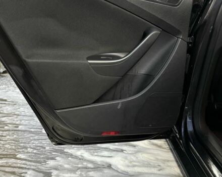 Черный Фольксваген Пассат, объемом двигателя 2 л и пробегом 400 тыс. км за 3500 $, фото 7 на Automoto.ua