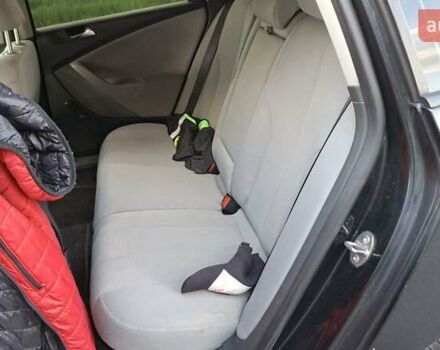 Черный Фольксваген Пассат, объемом двигателя 2 л и пробегом 470 тыс. км за 5249 $, фото 23 на Automoto.ua