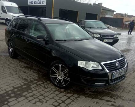 Чорний Фольксваген Пассат, об'ємом двигуна 2 л та пробігом 237 тис. км за 7100 $, фото 4 на Automoto.ua