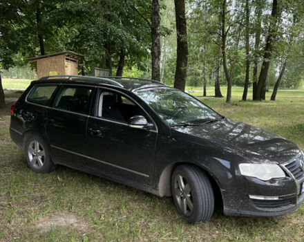 Черный Фольксваген Пассат, объемом двигателя 1.97 л и пробегом 340 тыс. км за 6200 $, фото 1 на Automoto.ua