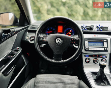 Черный Фольксваген Пассат, объемом двигателя 2 л и пробегом 349 тыс. км за 5099 $, фото 20 на Automoto.ua