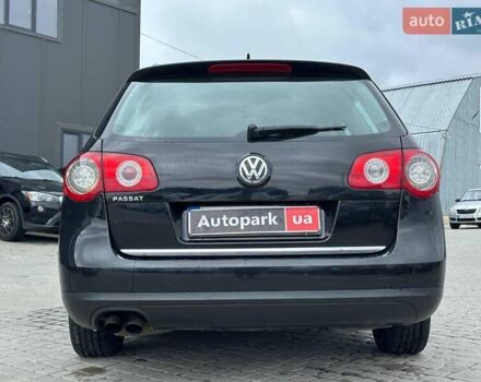Черный Фольксваген Пассат, объемом двигателя 2 л и пробегом 288 тыс. км за 7290 $, фото 7 на Automoto.ua