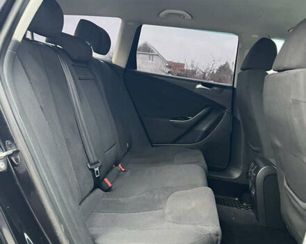 Черный Фольксваген Пассат, объемом двигателя 2 л и пробегом 371 тыс. км за 5800 $, фото 18 на Automoto.ua