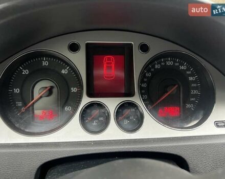 Черный Фольксваген Пассат, объемом двигателя 1.97 л и пробегом 342 тыс. км за 3950 $, фото 12 на Automoto.ua