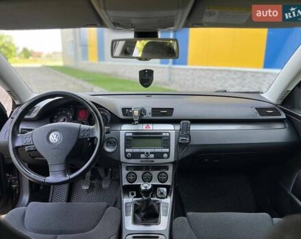 Черный Фольксваген Пассат, объемом двигателя 1.98 л и пробегом 230 тыс. км за 6699 $, фото 10 на Automoto.ua