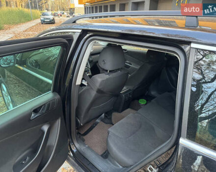 Черный Фольксваген Пассат, объемом двигателя 1.98 л и пробегом 270 тыс. км за 4599 $, фото 10 на Automoto.ua