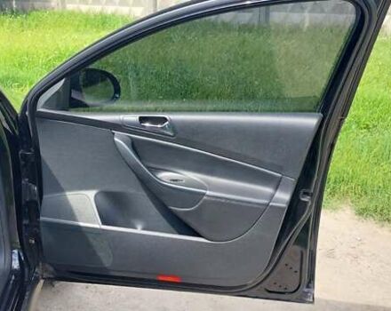 Черный Фольксваген Пассат, объемом двигателя 2 л и пробегом 284 тыс. км за 8500 $, фото 18 на Automoto.ua