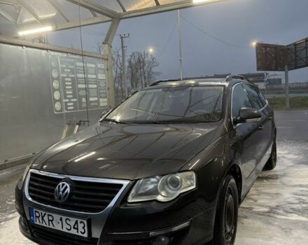 Черный Фольксваген Пассат, объемом двигателя 2 л и пробегом 400 тыс. км за 3500 $, фото 1 на Automoto.ua