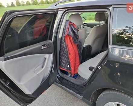 Черный Фольксваген Пассат, объемом двигателя 2 л и пробегом 470 тыс. км за 5249 $, фото 22 на Automoto.ua