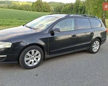 Черный Фольксваген Пассат, объемом двигателя 2 л и пробегом 470 тыс. км за 5249 $, фото 5 на Automoto.ua