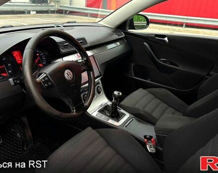 Черный Фольксваген Пассат, объемом двигателя 2 л и пробегом 340 тыс. км за 5700 $, фото 5 на Automoto.ua