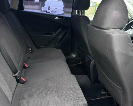 Чорний Фольксваген Пассат, об'ємом двигуна 2 л та пробігом 327 тис. км за 5899 $, фото 19 на Automoto.ua