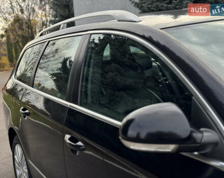 Черный Фольксваген Пассат, объемом двигателя 2 л и пробегом 290 тыс. км за 5699 $, фото 16 на Automoto.ua