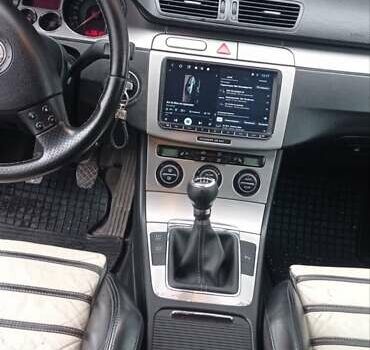 Чорний Фольксваген Пассат, об'ємом двигуна 2 л та пробігом 330 тис. км за 7300 $, фото 12 на Automoto.ua