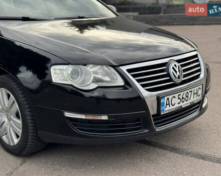 Черный Фольксваген Пассат, объемом двигателя 2 л и пробегом 290 тыс. км за 5699 $, фото 13 на Automoto.ua