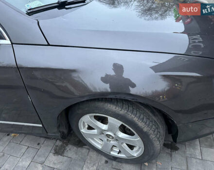 Черный Фольксваген Пассат, объемом двигателя 1.97 л и пробегом 350 тыс. км за 6500 $, фото 22 на Automoto.ua