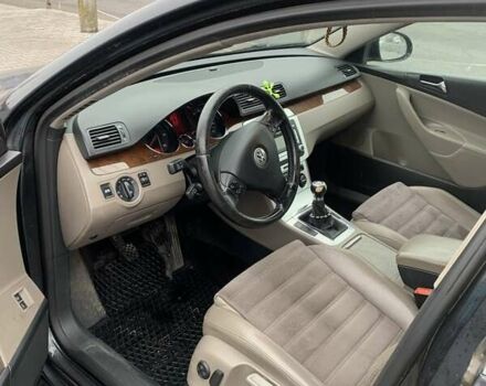 Черный Фольксваген Пассат, объемом двигателя 2 л и пробегом 300 тыс. км за 4700 $, фото 9 на Automoto.ua