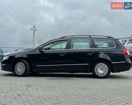 Черный Фольксваген Пассат, объемом двигателя 2 л и пробегом 288 тыс. км за 7290 $, фото 4 на Automoto.ua