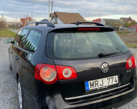 Черный Фольксваген Пассат, объемом двигателя 1.97 л и пробегом 300 тыс. км за 2750 $, фото 5 на Automoto.ua