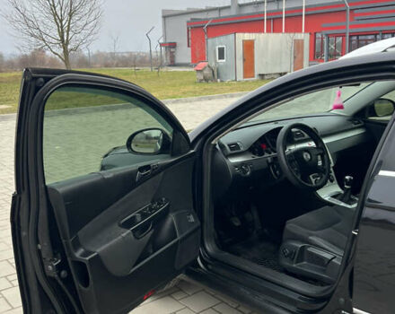 Черный Фольксваген Пассат, объемом двигателя 2 л и пробегом 371 тыс. км за 5800 $, фото 10 на Automoto.ua