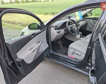 Черный Фольксваген Пассат, объемом двигателя 2 л и пробегом 470 тыс. км за 5249 $, фото 21 на Automoto.ua