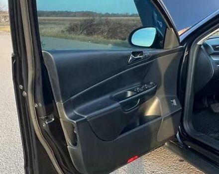 Черный Фольксваген Пассат, объемом двигателя 1.97 л и пробегом 314 тыс. км за 7500 $, фото 11 на Automoto.ua