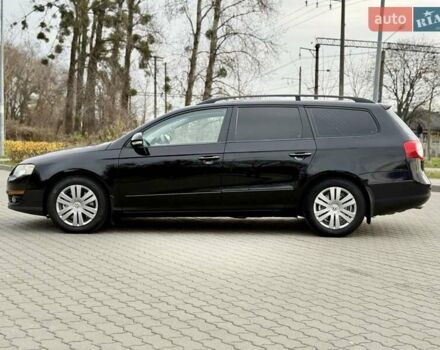 Черный Фольксваген Пассат, объемом двигателя 2 л и пробегом 403 тыс. км за 5499 $, фото 13 на Automoto.ua