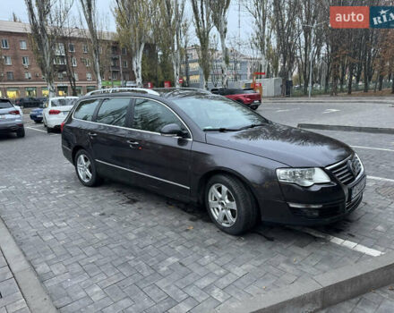 Черный Фольксваген Пассат, объемом двигателя 1.97 л и пробегом 350 тыс. км за 6500 $, фото 3 на Automoto.ua