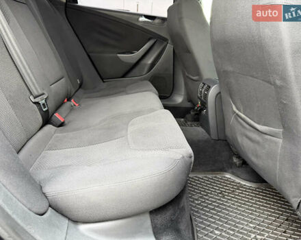 Черный Фольксваген Пассат, объемом двигателя 1.97 л и пробегом 370 тыс. км за 5500 $, фото 65 на Automoto.ua