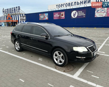 Черный Фольксваген Пассат, объемом двигателя 2 л и пробегом 327 тыс. км за 7800 $, фото 7 на Automoto.ua