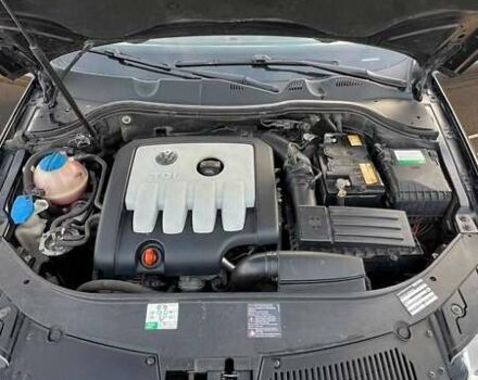 Черный Фольксваген Пассат, объемом двигателя 1.97 л и пробегом 314 тыс. км за 7500 $, фото 8 на Automoto.ua