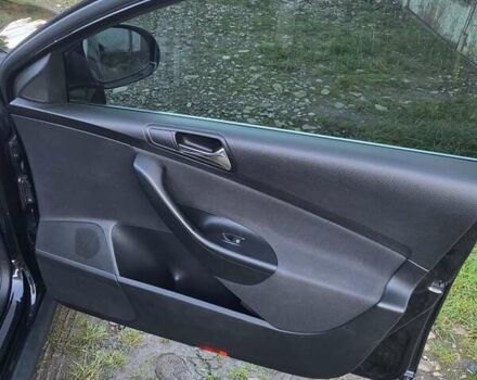 Черный Фольксваген Пассат, объемом двигателя 2 л и пробегом 280 тыс. км за 6400 $, фото 13 на Automoto.ua