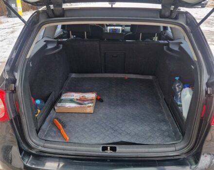 Черный Фольксваген Пассат, объемом двигателя 2 л и пробегом 265 тыс. км за 3069 $, фото 7 на Automoto.ua