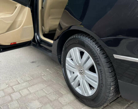 Чорний Фольксваген Пассат, об'ємом двигуна 2 л та пробігом 285 тис. км за 8500 $, фото 24 на Automoto.ua