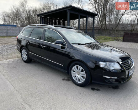 Чорний Фольксваген Пассат, об'ємом двигуна 2 л та пробігом 285 тис. км за 8500 $, фото 3 на Automoto.ua