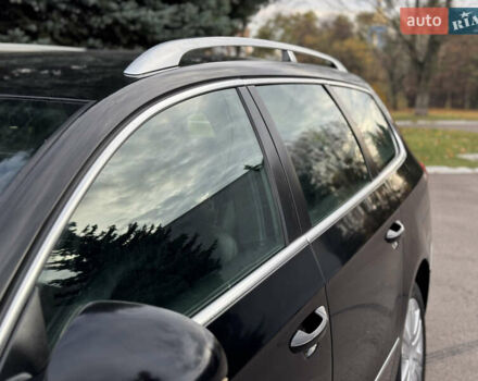 Черный Фольксваген Пассат, объемом двигателя 2 л и пробегом 290 тыс. км за 5699 $, фото 6 на Automoto.ua