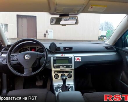 Черный Фольксваген Пассат, объемом двигателя 2 л и пробегом 300 тыс. км за 7060 $, фото 4 на Automoto.ua