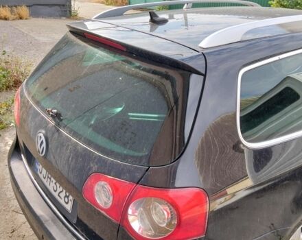 Чорний Фольксваген Пассат, об'ємом двигуна 2 л та пробігом 220 тис. км за 4000 $, фото 6 на Automoto.ua