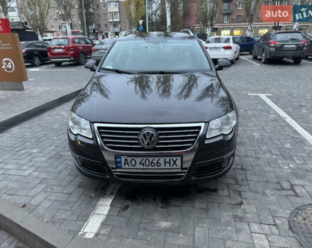 Черный Фольксваген Пассат, объемом двигателя 1.97 л и пробегом 350 тыс. км за 6500 $, фото 4 на Automoto.ua