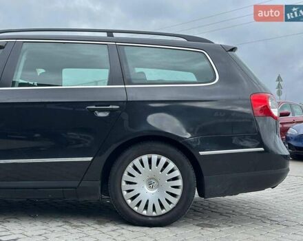 Черный Фольксваген Пассат, объемом двигателя 2 л и пробегом 288 тыс. км за 7290 $, фото 5 на Automoto.ua