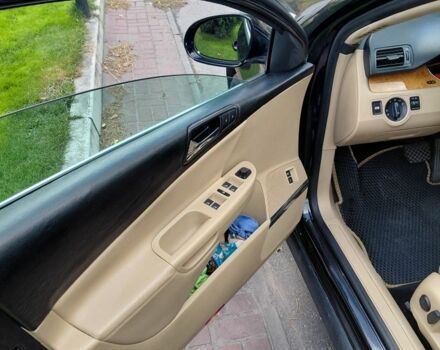 Черный Фольксваген Пассат, объемом двигателя 2 л и пробегом 282 тыс. км за 6500 $, фото 7 на Automoto.ua