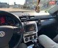 Черный Фольксваген Пассат, объемом двигателя 1.97 л и пробегом 235 тыс. км за 5800 $, фото 12 на Automoto.ua