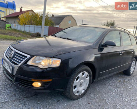 Черный Фольксваген Пассат, объемом двигателя 1.97 л и пробегом 300 тыс. км за 2750 $, фото 2 на Automoto.ua