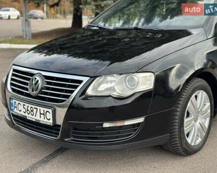 Черный Фольксваген Пассат, объемом двигателя 2 л и пробегом 290 тыс. км за 5699 $, фото 4 на Automoto.ua