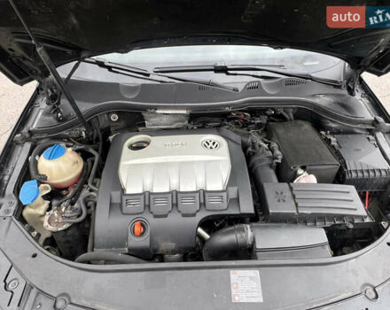 Чорний Фольксваген Пассат, об'ємом двигуна 2 л та пробігом 360 тис. км за 6400 $, фото 17 на Automoto.ua