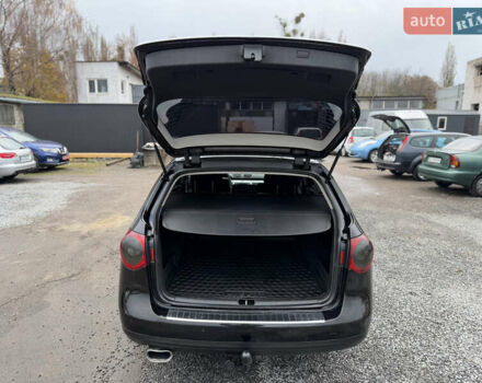 Черный Фольксваген Пассат, объемом двигателя 1.97 л и пробегом 370 тыс. км за 5500 $, фото 42 на Automoto.ua