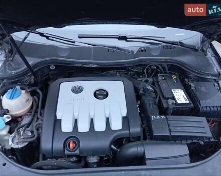 Черный Фольксваген Пассат, объемом двигателя 1.97 л и пробегом 251 тыс. км за 6450 $, фото 26 на Automoto.ua