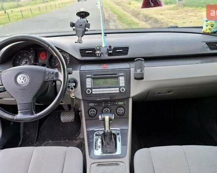 Черный Фольксваген Пассат, объемом двигателя 2 л и пробегом 470 тыс. км за 5249 $, фото 15 на Automoto.ua