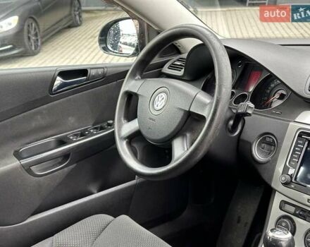 Черный Фольксваген Пассат, объемом двигателя 2 л и пробегом 288 тыс. км за 7290 $, фото 30 на Automoto.ua